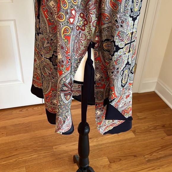Theory silk print tunic - Picture 8 of 10